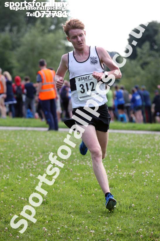 Mens Sunderland 5k Road Race (Northern and North Eastern Champs). Photo: David T. Hewitson/Sports for All Pics